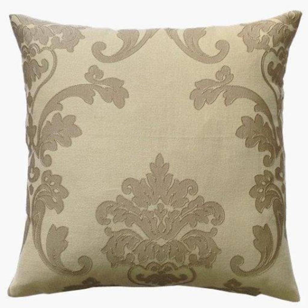 OKRASNA PREVLEKA ZA BLAZINO DAMASK EMBOSSED BEŽ 40/45X40/45