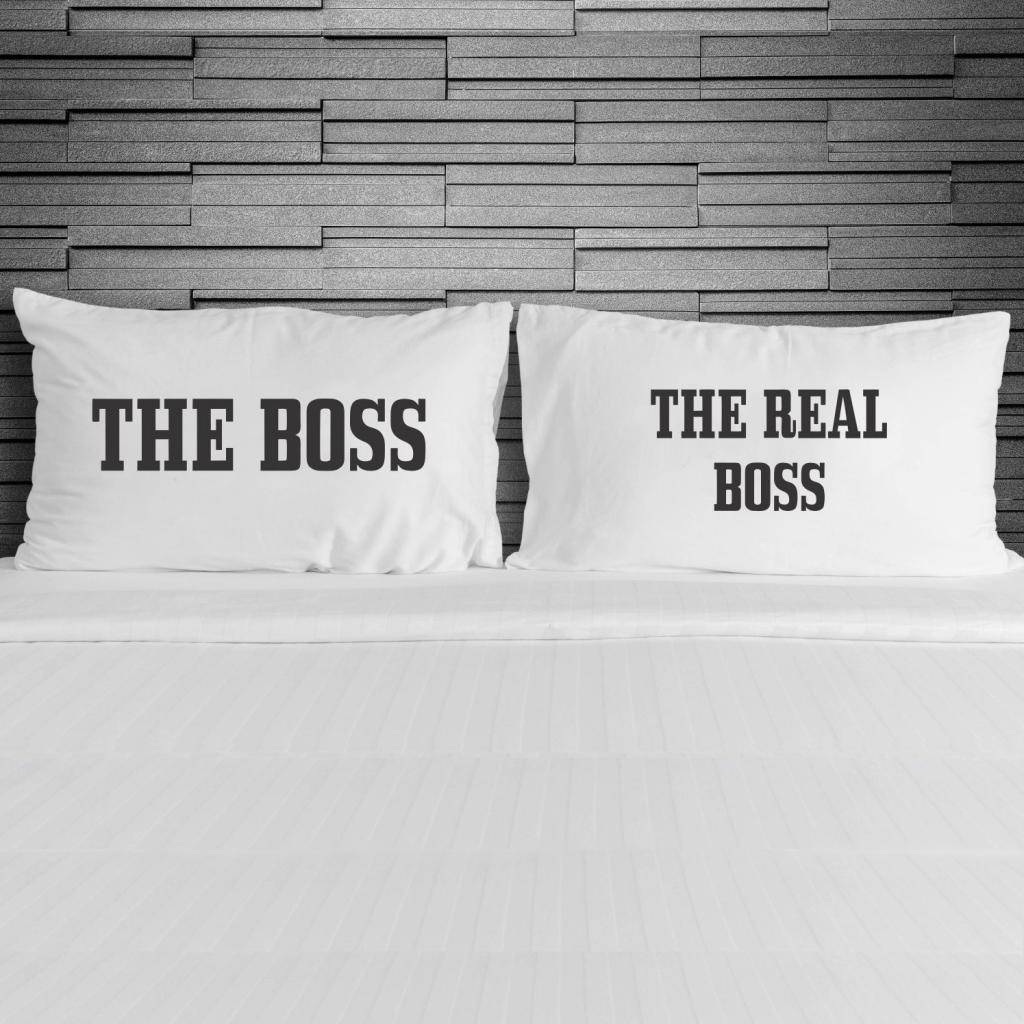 SET 2 PREVLEK ZA VZGLAVNIK THE BOSS REAL BOSS